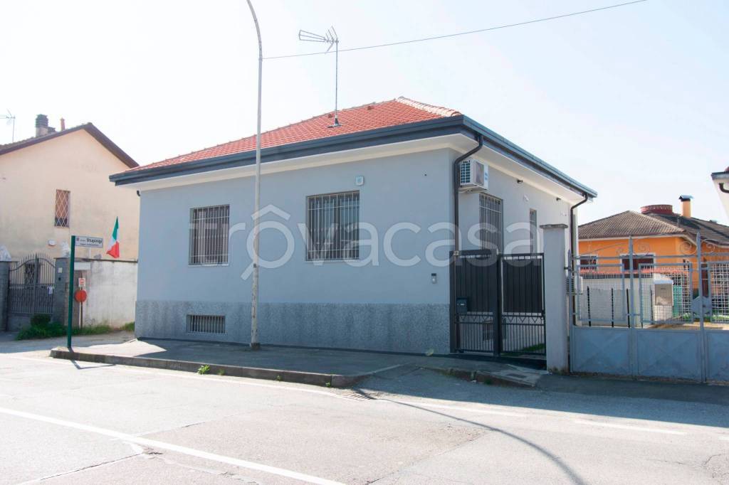 casa indipendente in vendita ad Orbassano