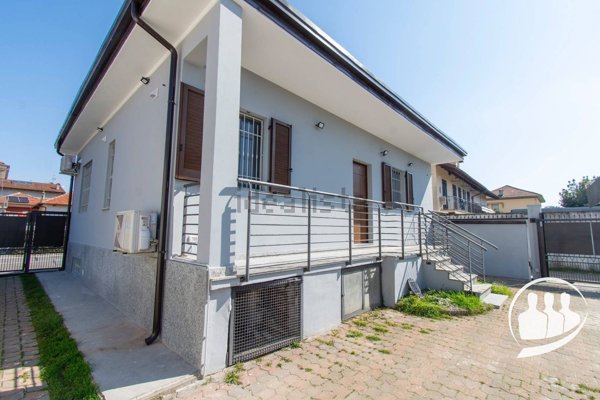 casa indipendente in vendita ad Orbassano