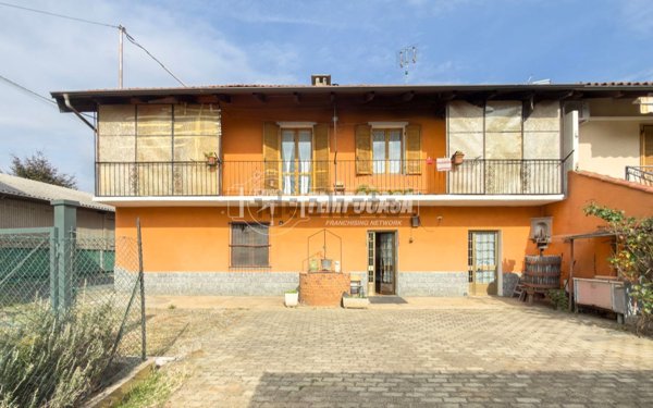 casa indipendente in vendita ad Orbassano