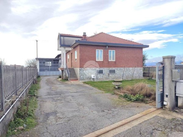 casa indipendente in vendita ad Orbassano