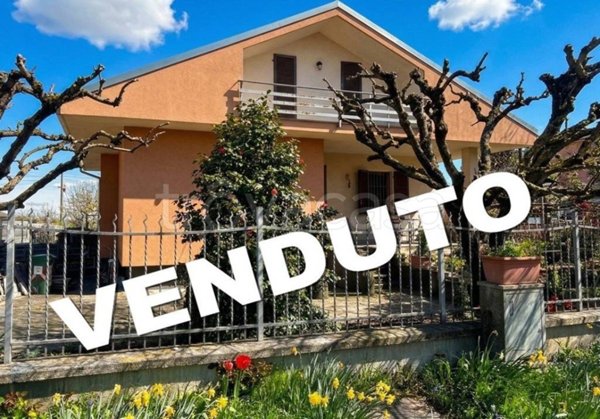 casa indipendente in vendita ad Orbassano in zona Tetti Valfrè