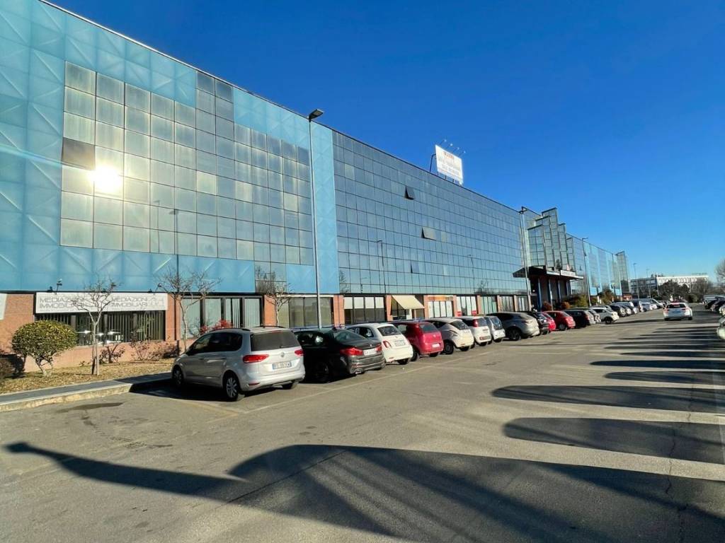 ufficio in vendita ad Orbassano