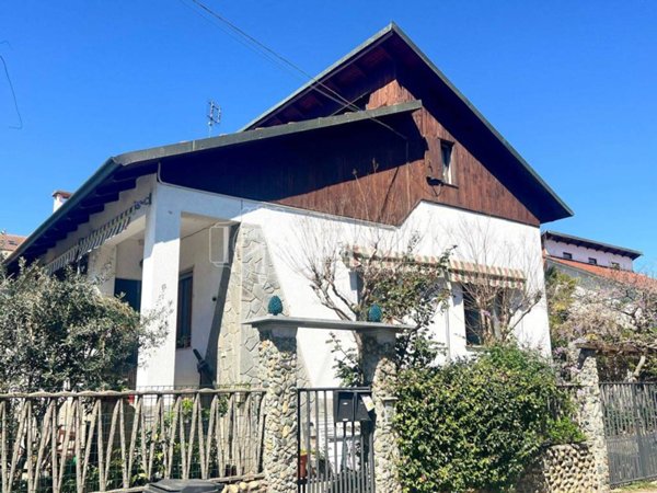 casa indipendente in vendita ad Orbassano