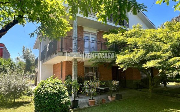 casa indipendente in vendita ad Orbassano
