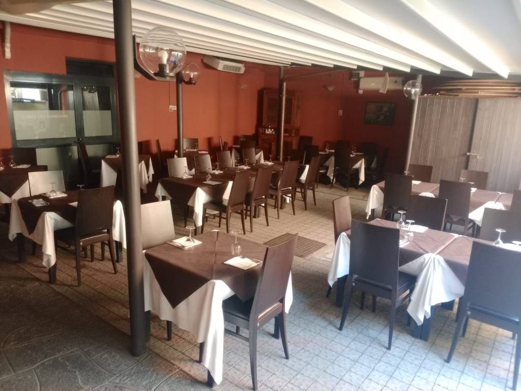 negozio in vendita ad Orbassano