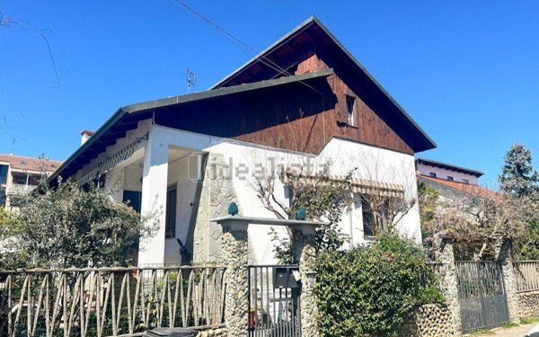 casa indipendente in vendita ad Orbassano