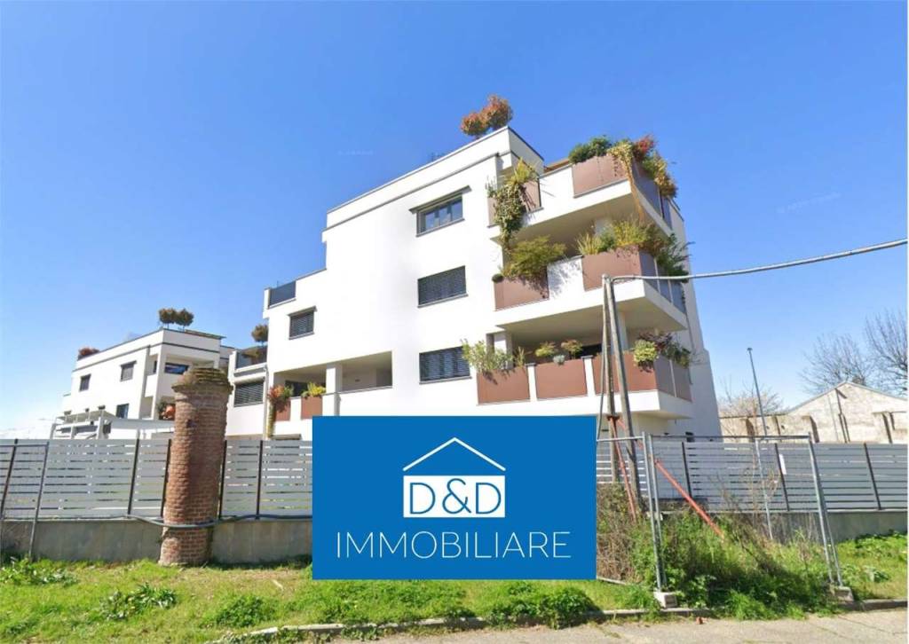 locale commerciale in vendita ad Orbassano