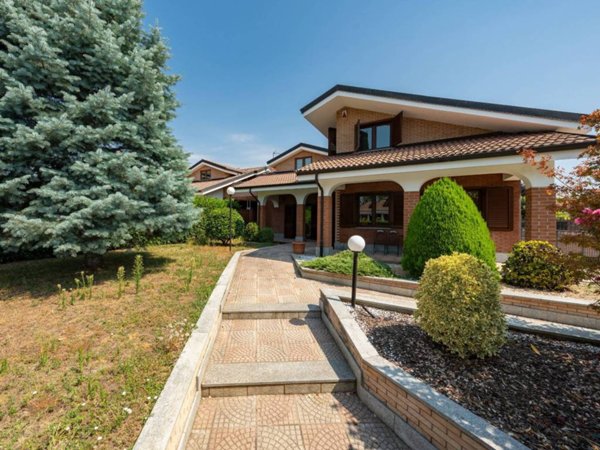 casa indipendente in vendita ad Orbassano