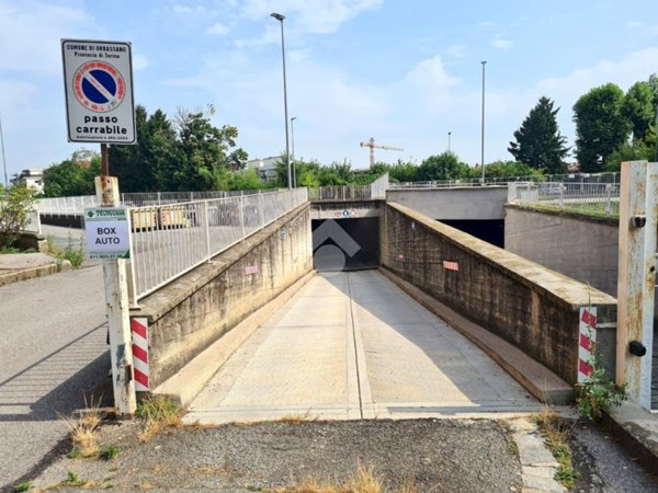 box auto in vendita ad Orbassano