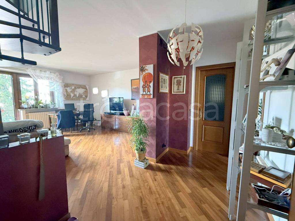 appartamento in vendita ad Orbassano in zona Tetti Valfrè