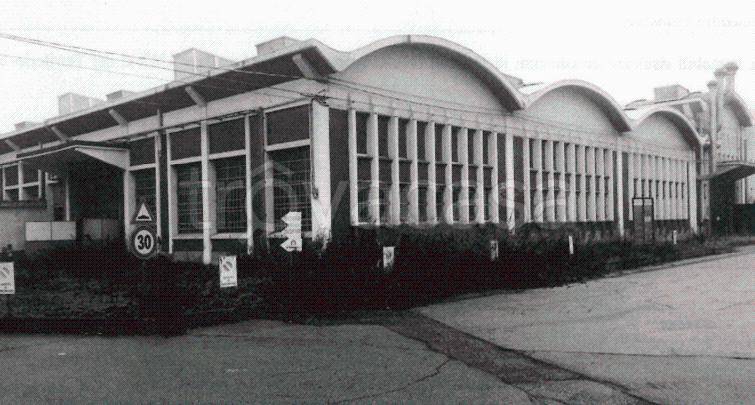 locale commerciale in vendita ad Orbassano
