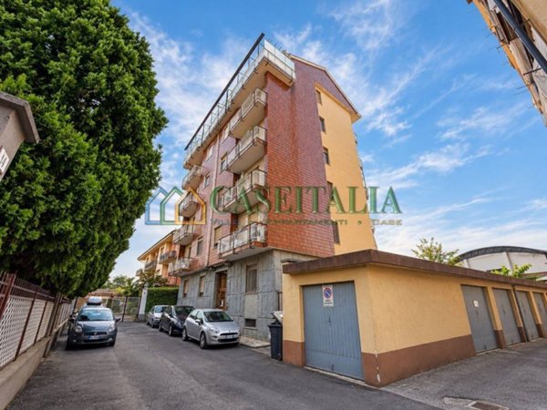 appartamento in vendita ad Orbassano in zona Tetti Valfrè