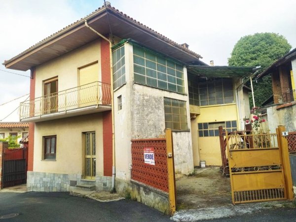 casa indipendente in vendita ad Orio Canavese