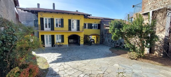 casa indipendente in vendita ad Orio Canavese
