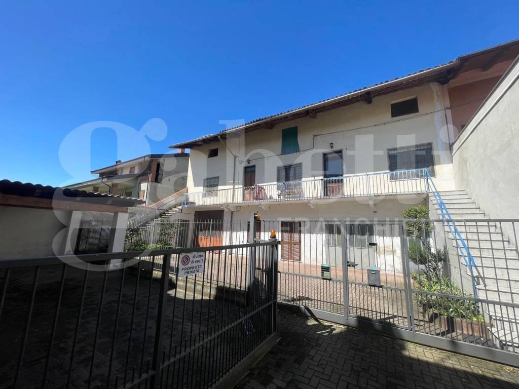 casa indipendente in vendita ad Orio Canavese