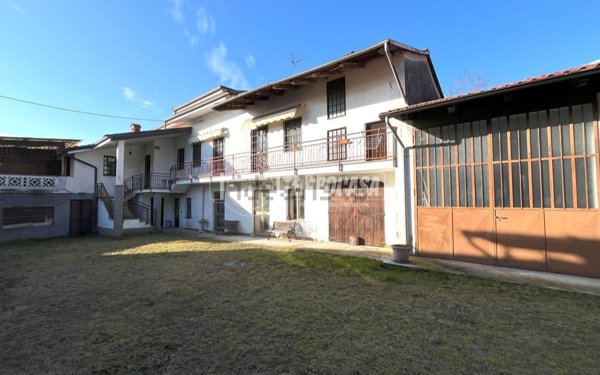 esavano in vendita ad Orio Canavese