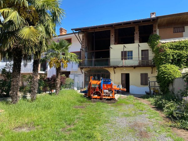 casa semindipendente in vendita ad Orio Canavese