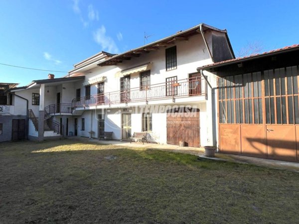 casa indipendente in vendita ad Orio Canavese