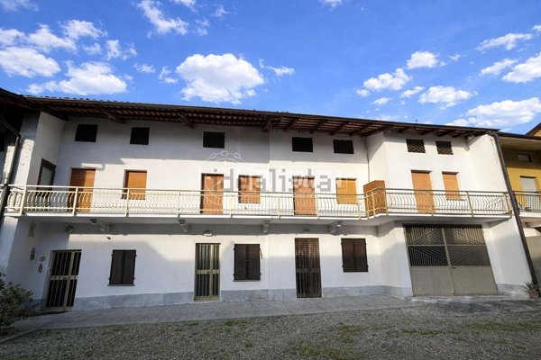 appartamento in vendita ad Orio Canavese