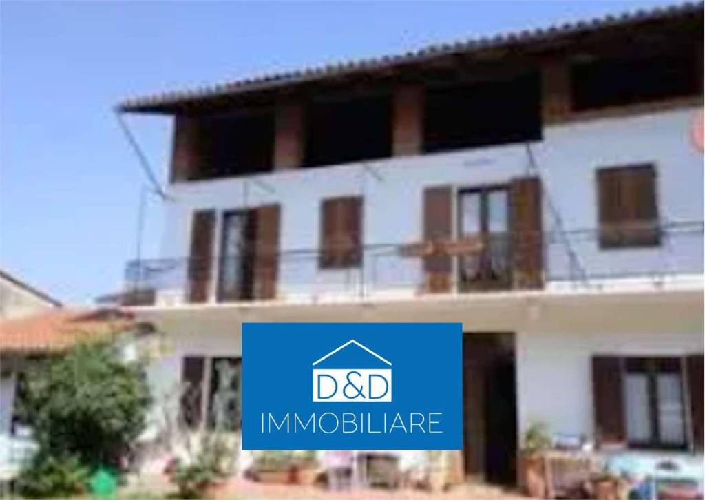 casa indipendente in vendita ad Orio Canavese