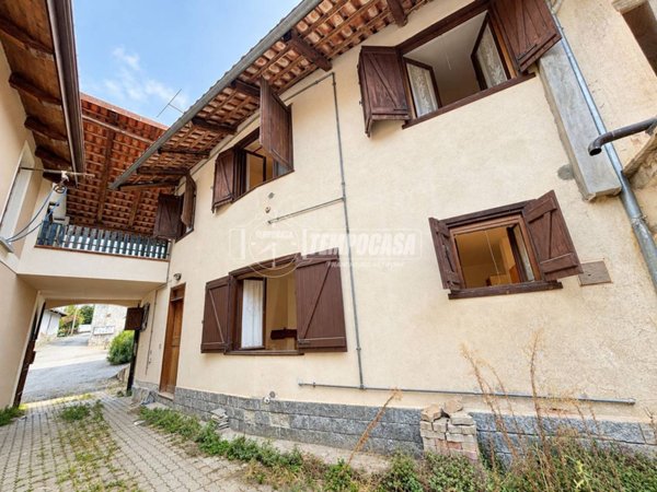 casa indipendente in vendita ad Orio Canavese