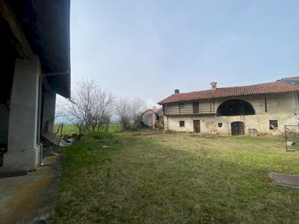 casa semindipendente in vendita ad Osasco