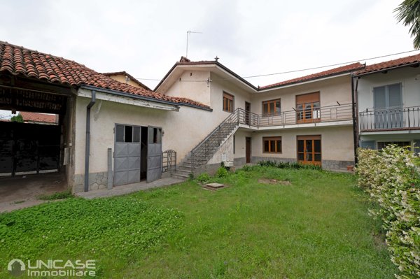 casa indipendente in vendita ad Osasco