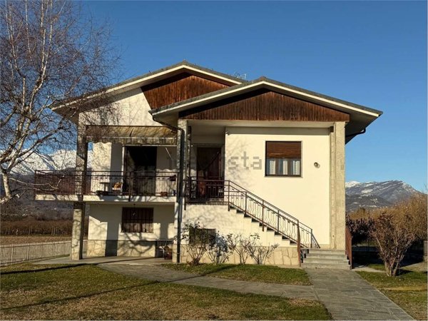 casa indipendente in vendita ad Osasco