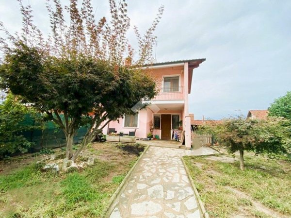 casa indipendente in vendita ad Osasio