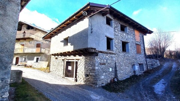 casa indipendente in vendita ad Oulx