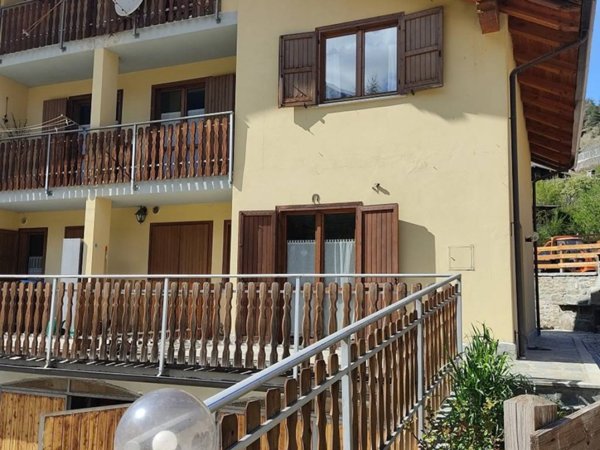 appartamento in vendita ad Oulx in zona Royeres