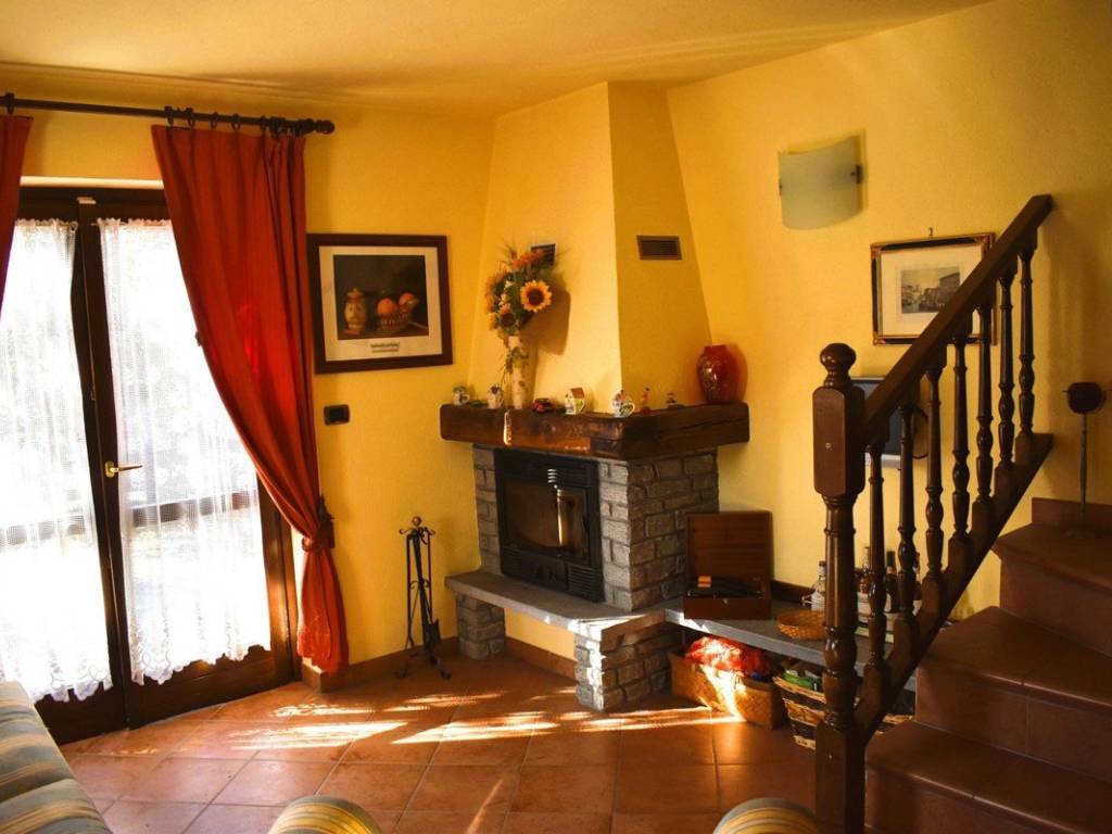 casa indipendente in vendita ad Oulx