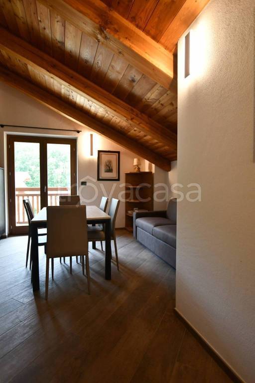 appartamento in vendita ad Oulx in zona Gad