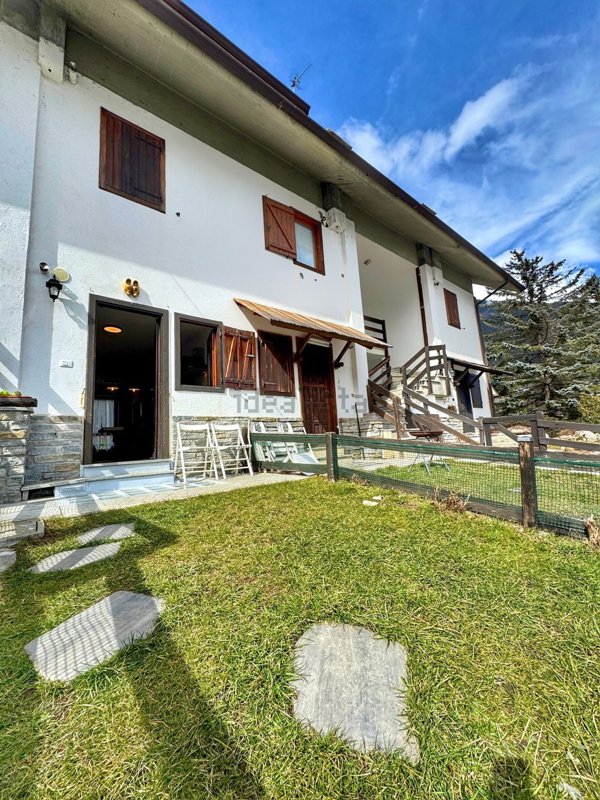 appartamento in vendita ad Oulx in zona Savoulx