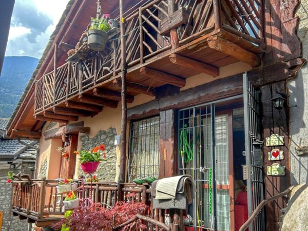 appartamento in vendita ad Oulx in zona Gad