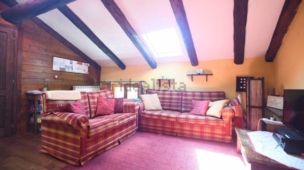 appartamento in vendita ad Oulx in zona Constans