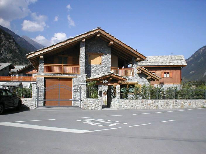 casa indipendente in vendita ad Oulx