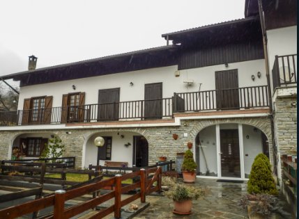casa indipendente in vendita ad Oulx in zona Savoulx