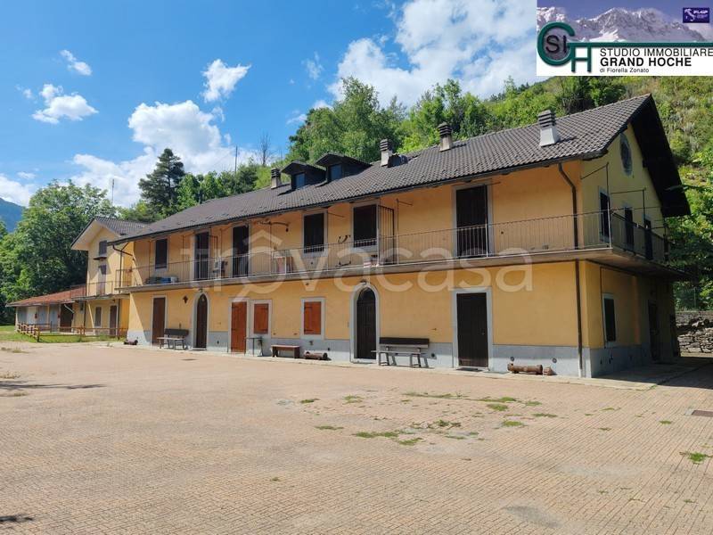 appartamento in vendita ad Oulx in zona Beaulard