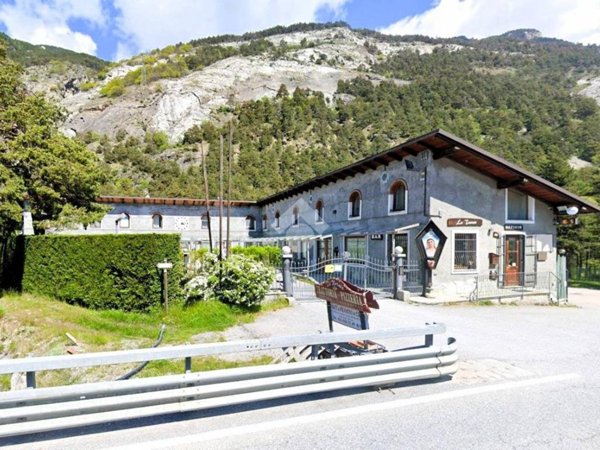negozio in vendita ad Oulx in zona Beaume
