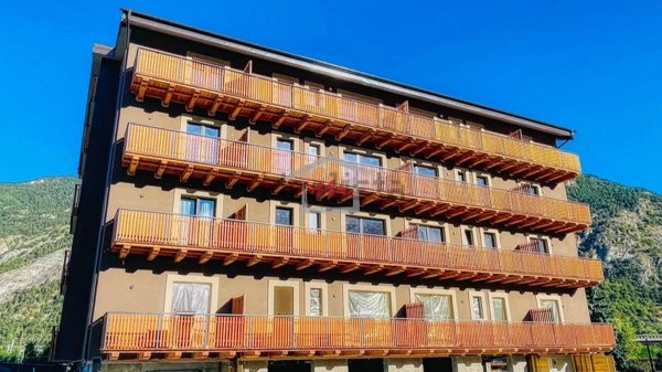 appartamento in vendita ad Oulx in zona Gad