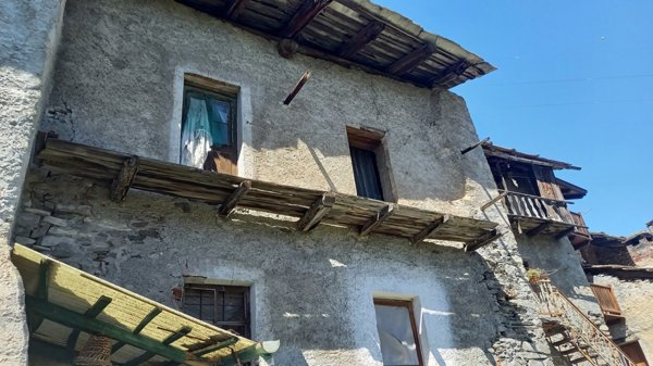 appartamento in vendita ad Oulx in zona Beaume