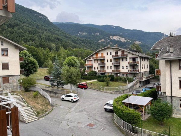 appartamento in vendita ad Oulx in zona Savoulx
