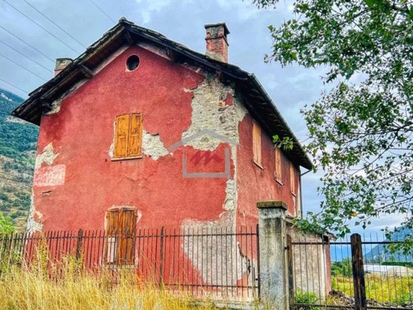 casa indipendente in vendita ad Oulx
