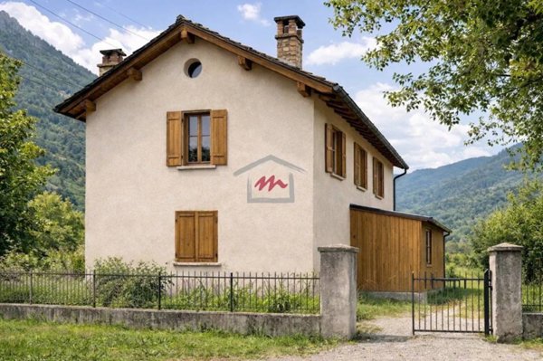 casa indipendente in vendita ad Oulx
