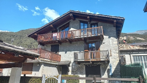 appartamento in vendita ad Oulx in zona Signols