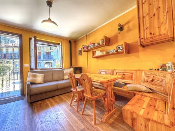 casa indipendente in vendita ad Oulx