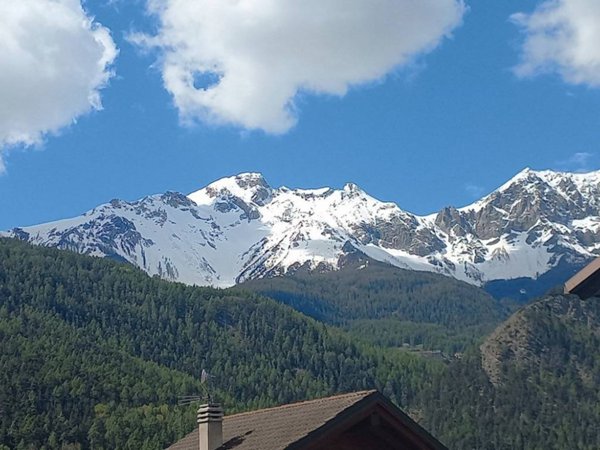 appartamento in vendita ad Oulx in zona Savoulx