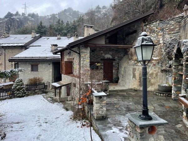 casa indipendente in vendita ad Oulx