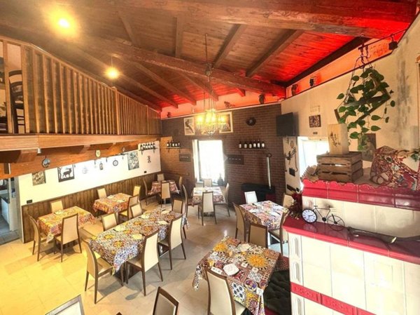 negozio in vendita ad Oulx in zona Beaume